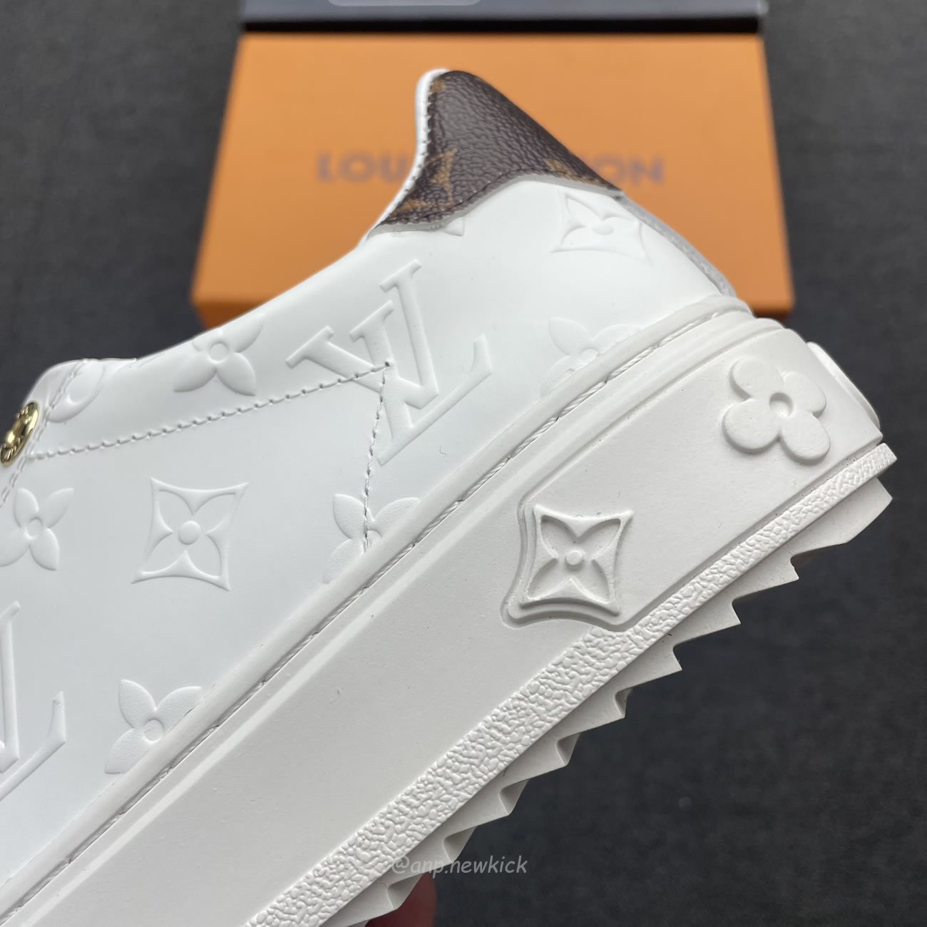 Louis Vuitton Time Out Debossed Monogram Leather White (10) - newkick.vip